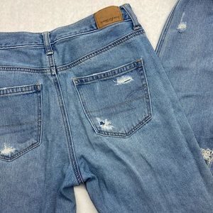 American Eagle Mom Jean